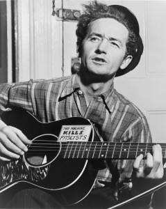 Woody Guthrie (Creative Commons)