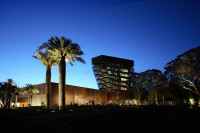 deyoung_museumatnight.jpg deyoung_museumatnight.jpg