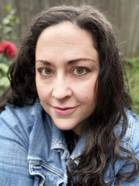 Author Leni Zumas (photo courtesy of Luca Dipierro)